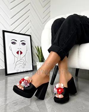 Potable Block Heel Slippers