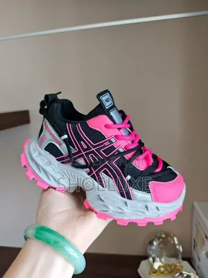 ASICS Gel-Kayano 14