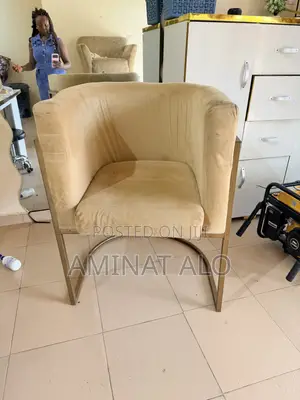 Studio Chair