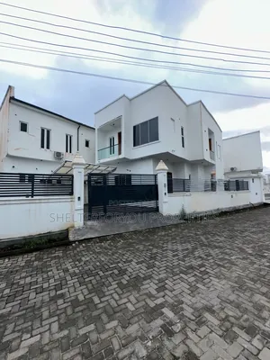 4bdrm House in Lekki Phase 1 for sale