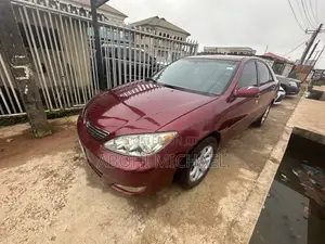 Toyota Camry LE 4dr Sedan (2.4L 4cyl 4A) 2004 Red