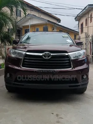 Toyota Highlander LE V6 4x4 (3.5L 6cyl 6A) 2016 Burgundy