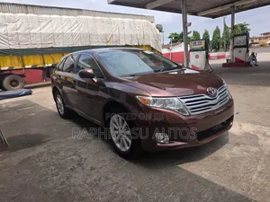 Toyota Venza LE 2010 Brown