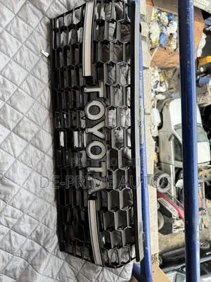Land Cruiser Front Grille