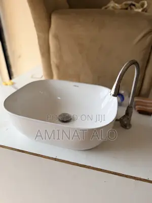 Pedicure Stand