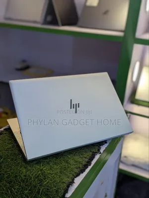 Laptop HP EliteBook 845 G8 16GB AMD Ryzen 3 SSD 256GB