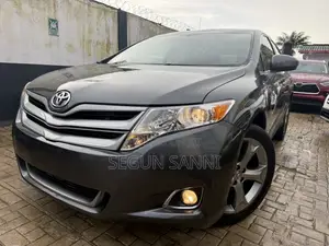 Toyota Venza V6 AWD 2010 Gray