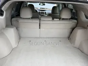 Toyota Venza V6 AWD 2010 Gray