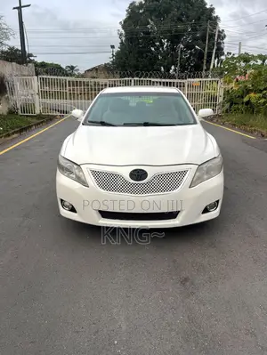 Toyota Camry 2010 White