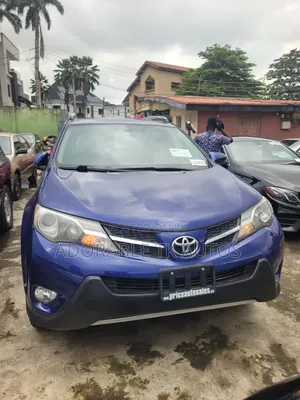 Toyota RAV4 2016 Blue