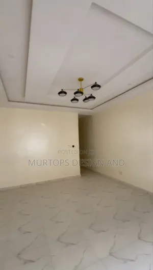 2bdrm Townhouse / Terrace in Lekki Phase 2 for rent