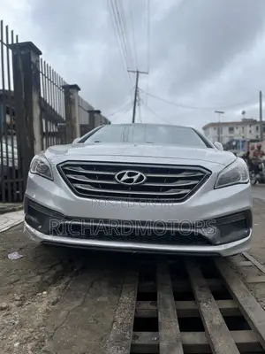 Hyundai Sonata SE 4dr Sedan (2.4L 4cyl 6A) 2014 Silver
