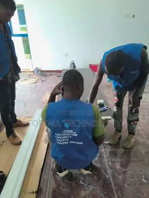 Automatic Sensor Door Installation
