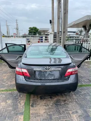 Toyota Camry LE 4dr Sedan (2.4L 4cyl 5A) 2008 Gray