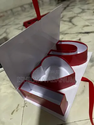 Custom Gift and Surprise Boxes