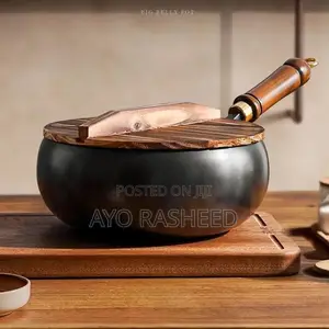 Quality Fry Pan With Wooden Cover