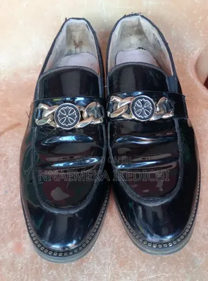 Men's Shoe
