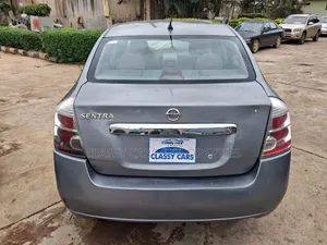 Nissan Sentra 2010 Gray