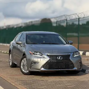 Lexus ES 2017 Gold