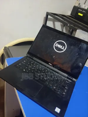 Laptop Dell Latitude 7390 2-in-1 16GB Intel Core i7 SSD 512GB