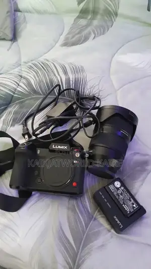 Panasonic LUMIX S1h Camera With 24/70mm Lense