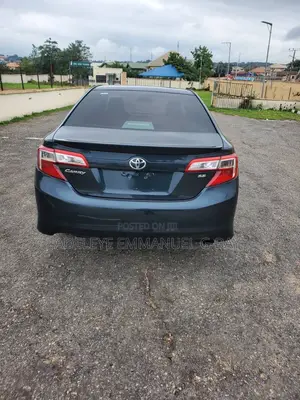 Toyota Camry SE 4dr Sedan (2.5L 4cyl 6A) 2013 Gray