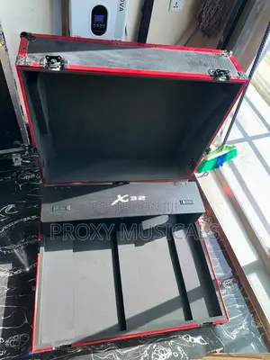 Behringer X32 Flight Case/ Box