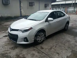 Toyota Corolla 2016 White
