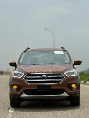 Ford Escape S FWD 2017 Gold