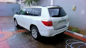 Toyota Highlander Base 2009 White