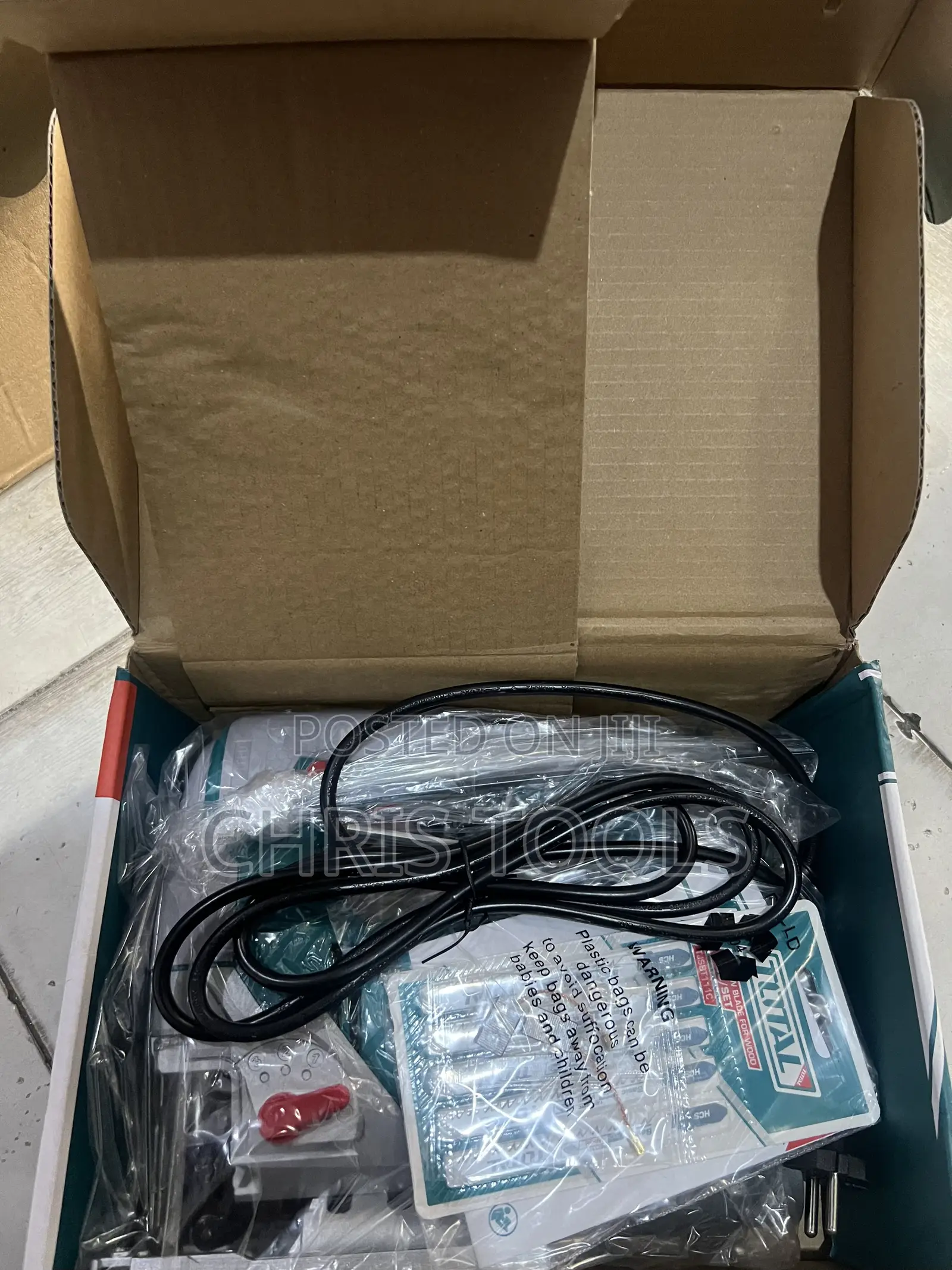 TOTAL Tools 800W Jig Saw