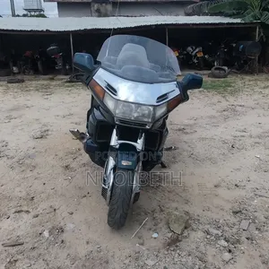 Honda Gold Wing 1994 Gold