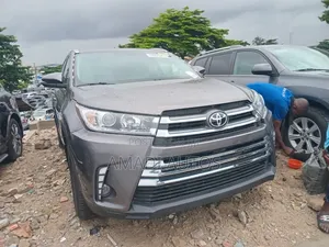 Toyota Highlander 2016 Gray