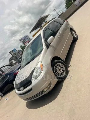 Toyota Sienna LE AWD 2005 Silver