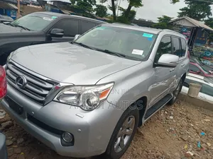 Lexus GX 2012 Silver