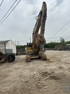 Tokunbo 320B Excavator