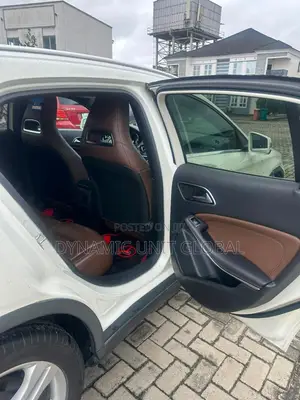 Mercedes-Benz GLA 250 2016 White