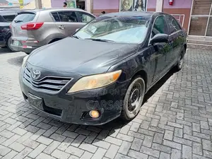 Toyota Camry XLE 4dr Sedan (2.5L 4cyl 6AM) 2010 Black