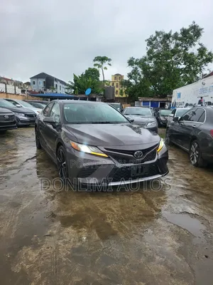 Toyota Camry XSE V6 FWD (3.5L 6cyl 8AM) 2018 Brown