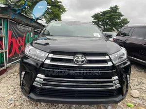 Toyota Highlander 2015 Black
