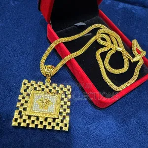 Italian Gold Chain With Pendant