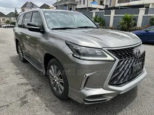Lexus LX 570 (5 seats) AWD 2017 Silver