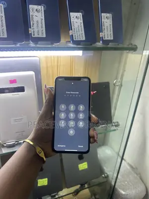 Apple iPhone 11 Pro Max 64 GB Gold