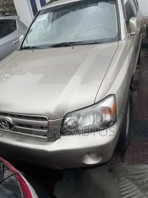 Toyota Highlander Limited V6 2005 Gold