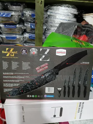 Set of Knife and a Piller