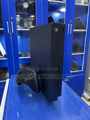 Xbox OneX Console With Pad
