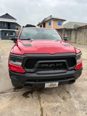 RAM 1500 2021 Red