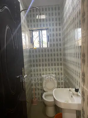 1bdrm Apartment in Apata for rent