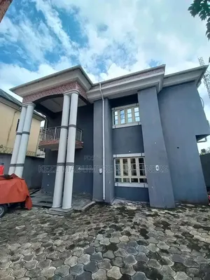 5bdrm Duplex in Off Peter Odili By, Port-Harcourt for sale