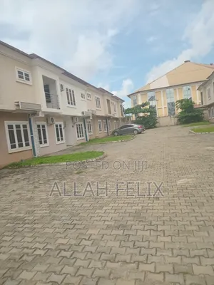 3bdrm Duplex in Zone B for sale